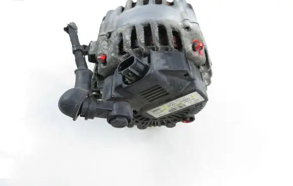 Hyundai i30 Generator/alternator 373002A600