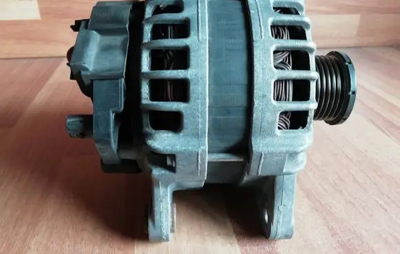Renault Espace V (RFC) Generator/alternator 231004BE0B F000BL0814