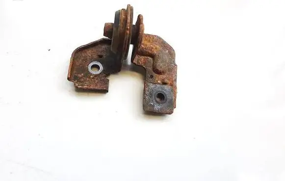 Subaru Outback Radiator mount bracket 