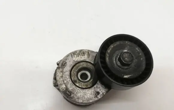 Ford Mondeo MK IV Alternator belt tensioner 