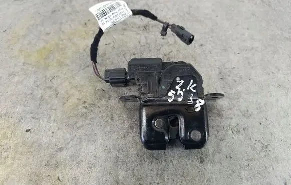 Renault Twingo II Tailgate lock latch 846300003R40507160