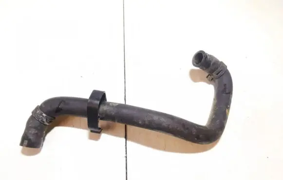 Nissan X-Trail T30 Engine coolant pipe/hose