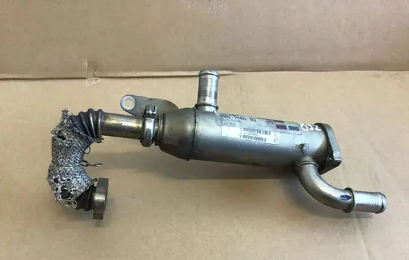 Jaguar S-Type EGR valve cooler 4R8Q9Y493BG 215970053