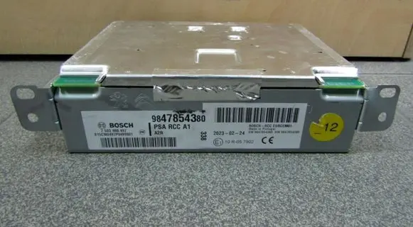 Opel Mokka B Radio/CD/DVD/GPS head unit 9847854380