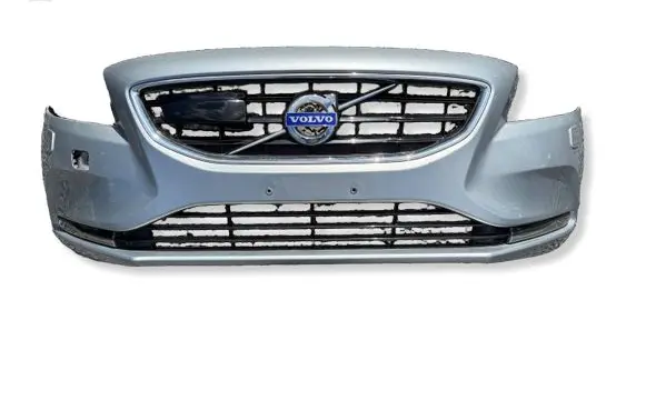 Volvo V40 Front bumper 31283732