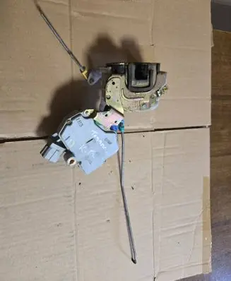 Front door lock