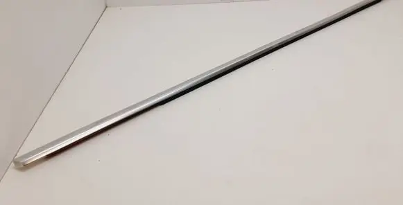 Volvo XC60 Front door glass trim molding 31297680