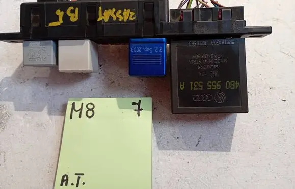 Volkswagen PASSAT B5 Fuse box set