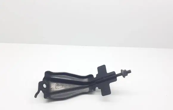 Rear door exterior handle/bracket