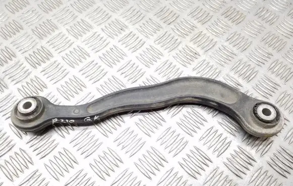 Rear control arm