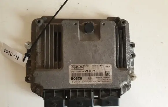 Ford Focus C-MAX Engine control unit/module 5M5112A650TA 0281012488