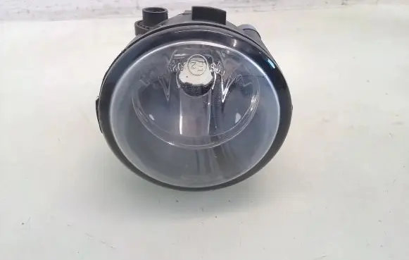 Nissan Note (E11) Front fog light