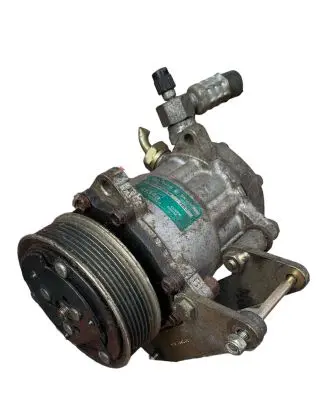 Renault Laguna I Air conditioning (A/C) compressor (pump) SD7H15