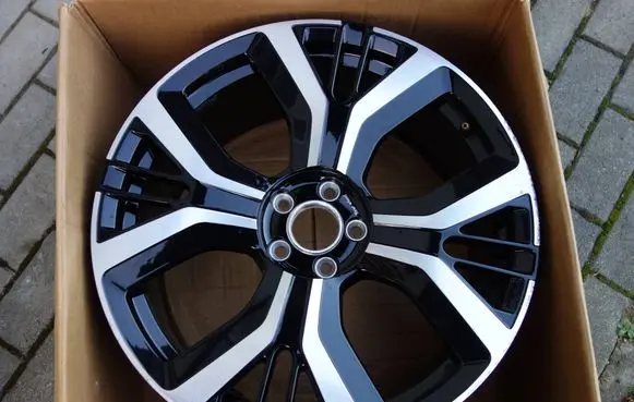Polestar 4 R20 alloy rim 32134525 90JX20H2