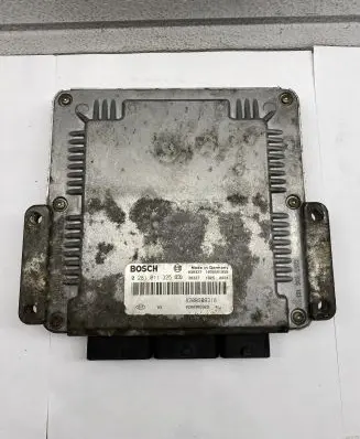 Renault Laguna II Engine control unit/module 0281011325