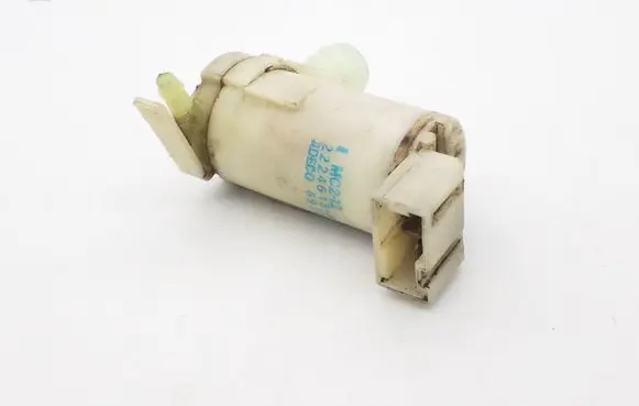 Nissan Patrol 260 Windscreen/windshield washer pump 2224615A