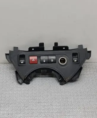 Peugeot Partner A set of switches 9680931977 04157T06 63110656