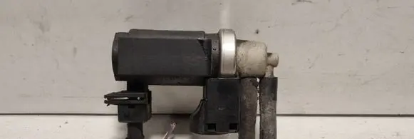 Renault Megane II Turbo solenoid valve 820027045