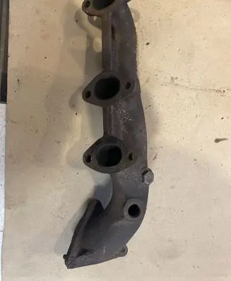 Audi Cabriolet B3 8G Exhaust manifold 07825303