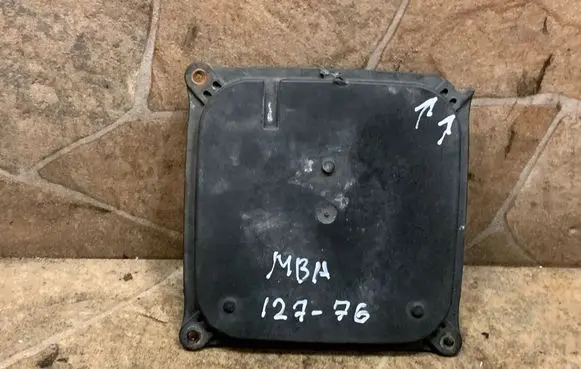 Mercedes-Benz C W204 Xenon control unit/module A2189009600