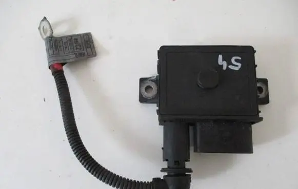 BMW 5 E60 E61 Glow plug pre-heat relay 780120003