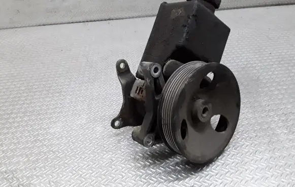 SsangYong Rodius Power steering pump