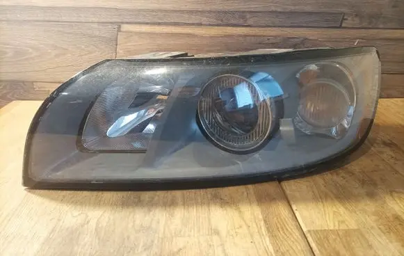 Volvo S40 Headlight/headlamp 30698885