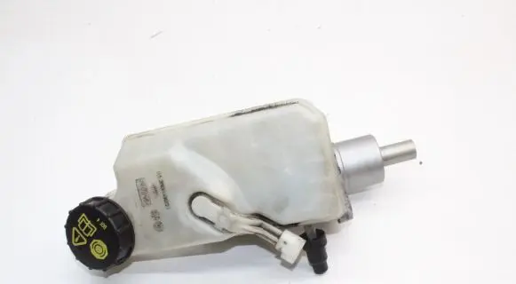 Ford Kuga I Master brake cylinder
