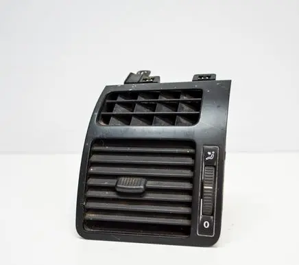 Volkswagen Touran I Dashboard air vent grill cover trim 1T0819703B
