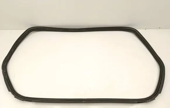 BMW 2 F45 Trunk rubber seal (body) 7440480