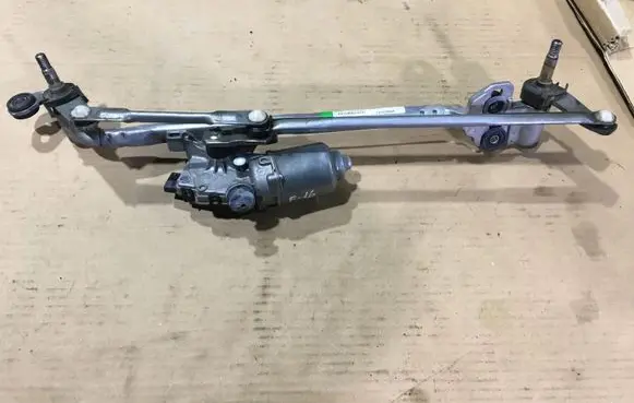 BMW X6 F16 Front wiper linkage and motor 7350336