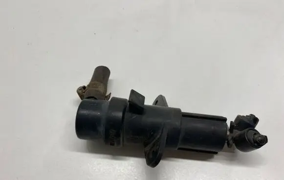 BMW X3 E83 Headlight washer spray nozzle 00412