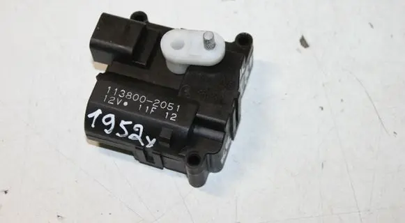 Toyota Corolla Verso E121 Air flap motor/actuator 1138002051