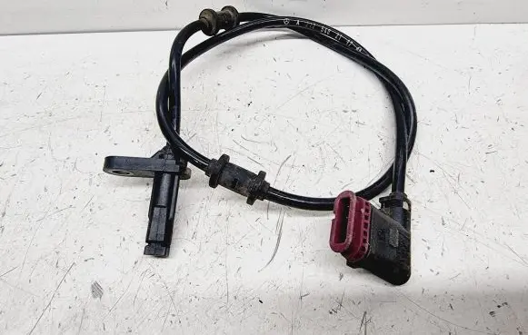 Mercedes-Benz E W212 ABS rear brake sensor A2125402117