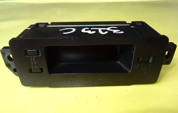 Mazda 323 F Screen/display/small screen