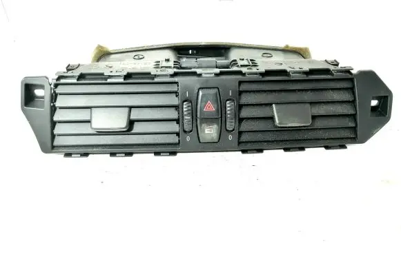 BMW 5 E60 E61 Dash center air vent grill 695361802