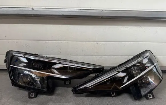 Audi Q8 Headlights/headlamps set 4M8941085 4M8941086