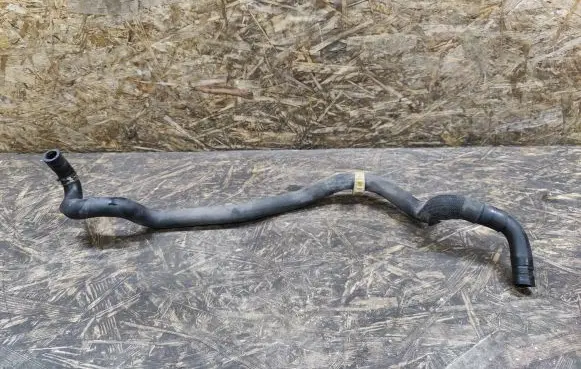Mazda CX-9 Engine coolant pipe/hose