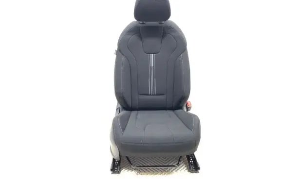 Hyundai Elantra VII Front passenger seat 
