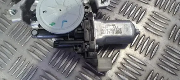 Hyundai i20 (PB PBT) Rear door window regulator motor 988201J100 98820-1J100
