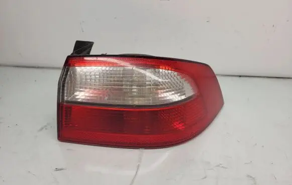 Renault Laguna II Rear/tail lights 8200002474
