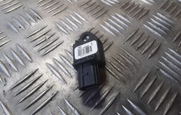 Lexus IS 220D-250-350 Airbag deployment crash/impact sensor 8983102020