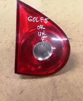 Tailgate rear/tail lights
