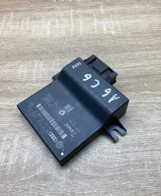 Audi A6 S6 C6 4F Gateway control module 4F0907468B 4F0910468A