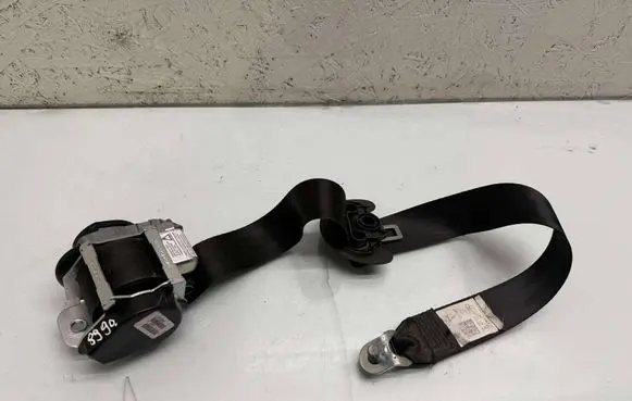 Volkswagen Golf VI Front seatbelt 1K4857705BE 6178963F1A 617971300A