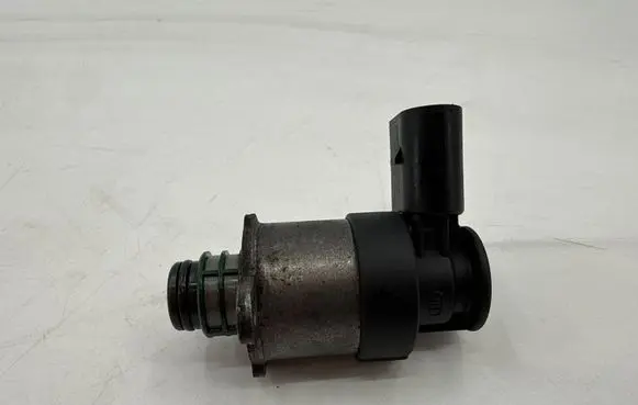 BMW 3 F30 F35 F31 Fuel pressure regulator 0928400840