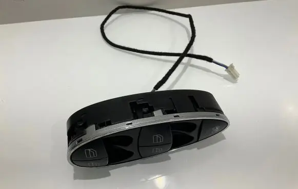 Mercedes-Benz CLS C219 Electric window control switch A2118213679 1051005002 SWF502159