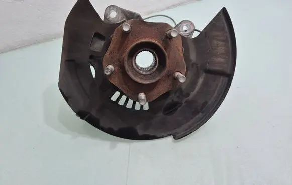 Infiniti QX60 L50 Front wheel hub 