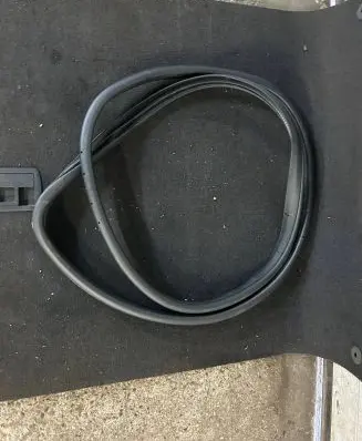 Mercedes-Benz E AMG W212 Front door rubber seal 