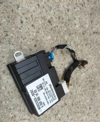 Mercedes-Benz GL X166 Fuel injection pump control unit/module A0009001803 130073678719E A0009012100